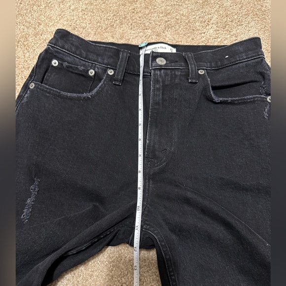 Abercrombie & Fitch The Mom High Rise Black Distressed Jeans Size 27/4 - Picture 5 of 8